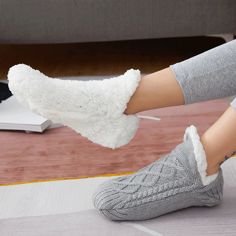 Kuschelige Socken mit rutschfestem Komfortdesign