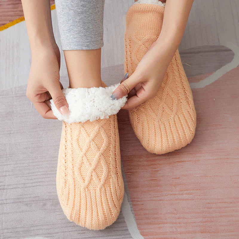 Kuschelige Socken mit rutschfestem Komfortdesign