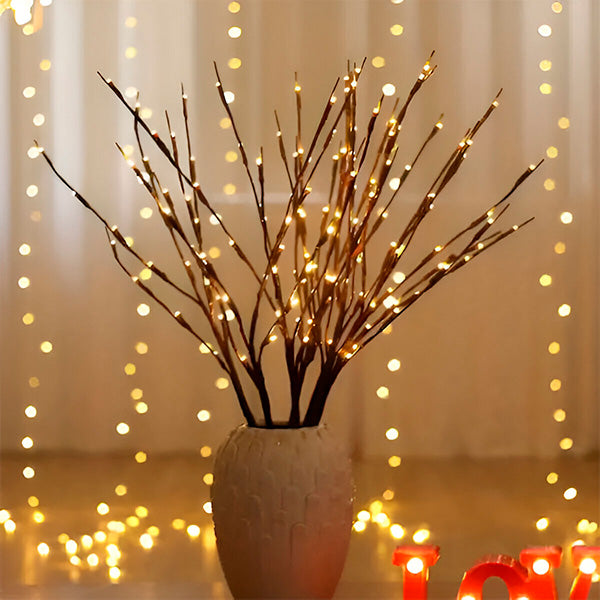Leuchtende Zweige mit LEDs