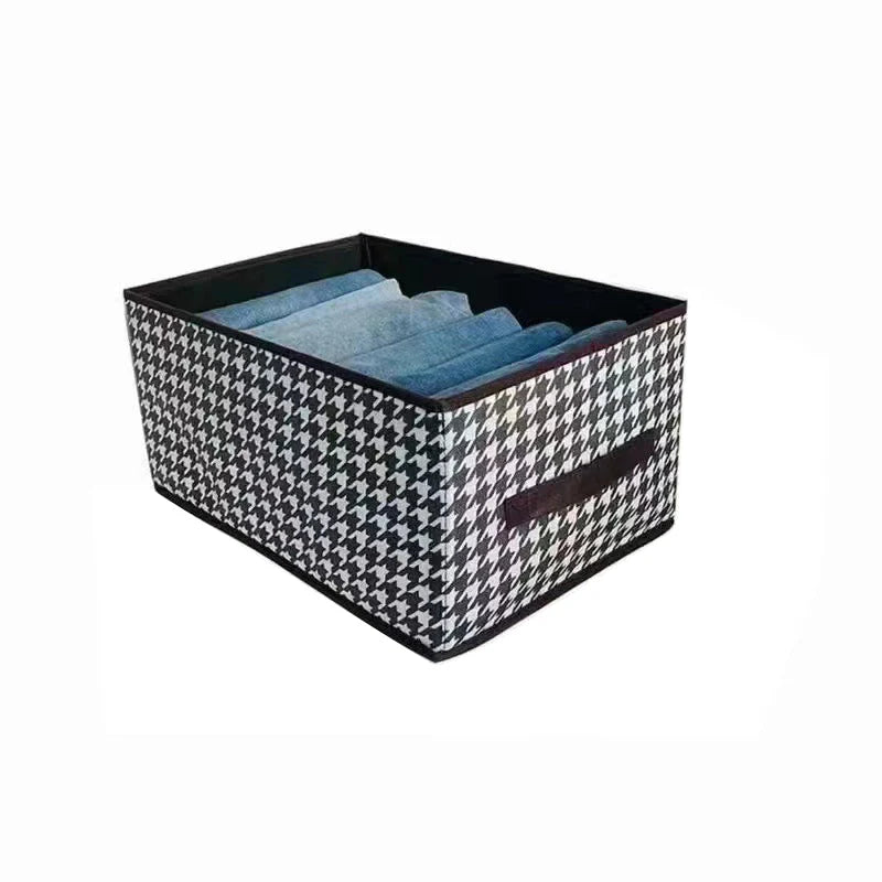 Platzsparender Kleiderschrank-Organizer für Jeans