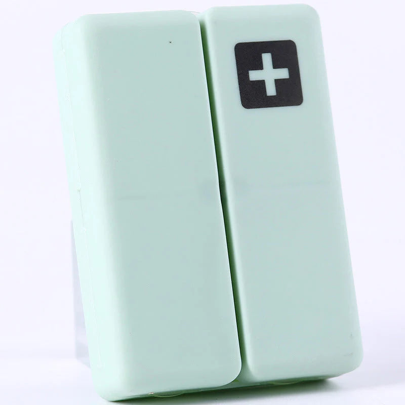 Kompakte 7-Tage-Pillendose für unterwegs