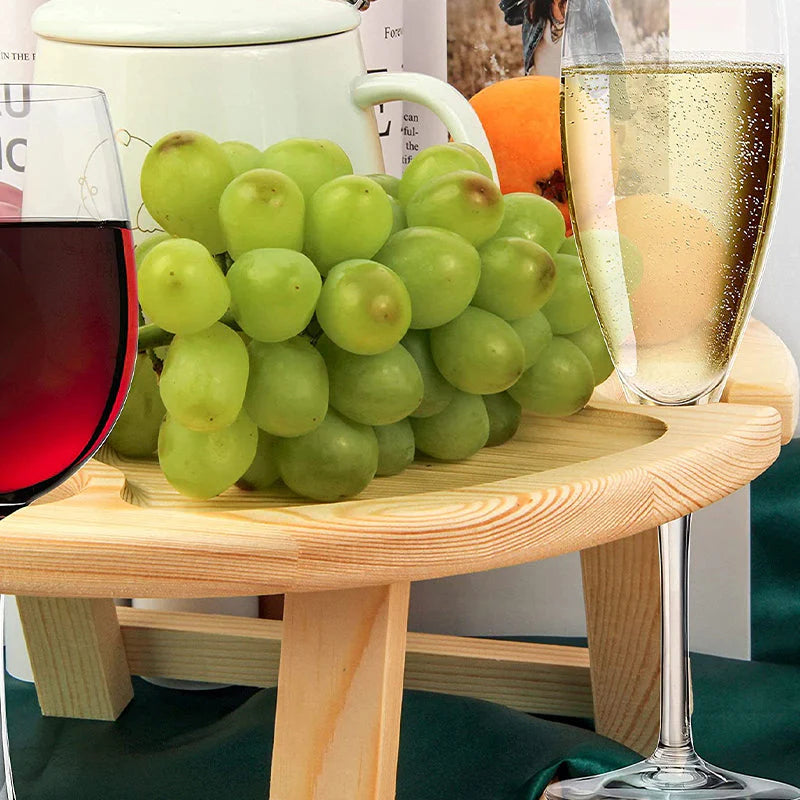 Klappbarer Holztisch für Picknicks