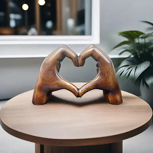 Liebevolle Herzskulptur