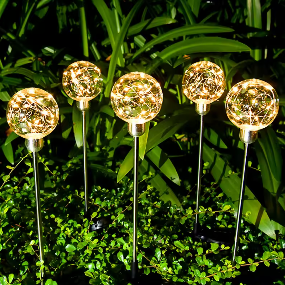 Solar-LED-Kugellicht mit Edelstahlstab