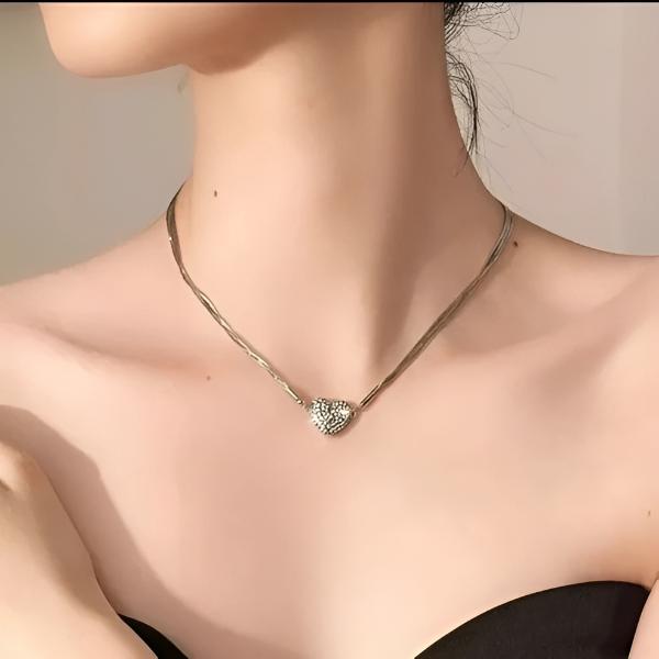 Elegante magnetische Herzkette