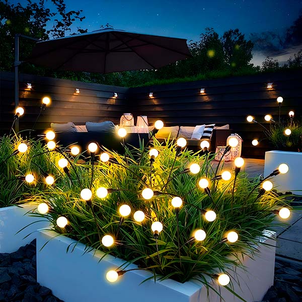 Solargartenleuchte mit 6 Glühbirnen