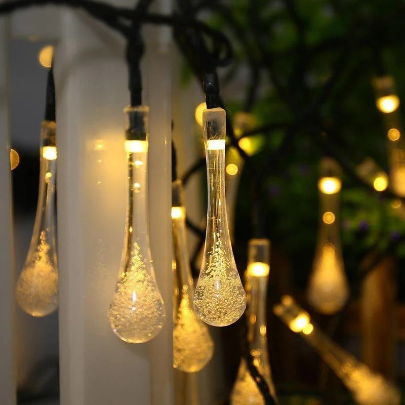 Wasserdichte Solar-LED-Lichterkette in Tropfenform